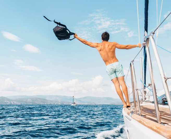home-two-voyage-image